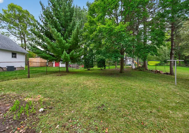 Photo 3 of Single family home for sale at 204 7th Street S, Buffalo, MN 55313 | MLS# 7145007 | Listing updated on 2026-09-21