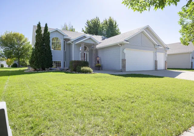 Photo 1 of Single family home for sale at 630 Wyndemere Dr, West Fargo, ND 58078 | MLS# 7145011 | Listing updated on 2026-10-12