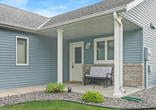 Photo 2 of Single family home for sale at 1809 7th Street N, Sartell, MN 56377 | MLS# 7145022 | Listing updated on 2026-10-04