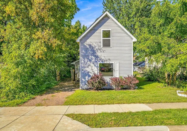 Photo 1 of Sale Pending at 445 W 3rd Street, Rush City, MN 55069 | MLS# 7145024 | Listing updated on 2026-09-27