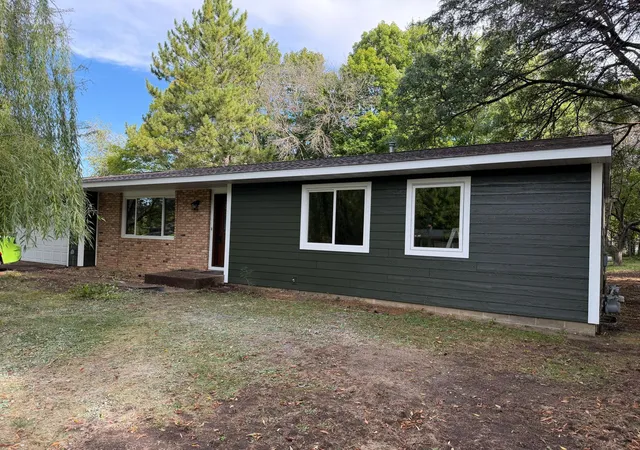 Single family home for sale at 18212 Ginavale Ln, Eden Prairie, MN 55346 | MLS# 7145037