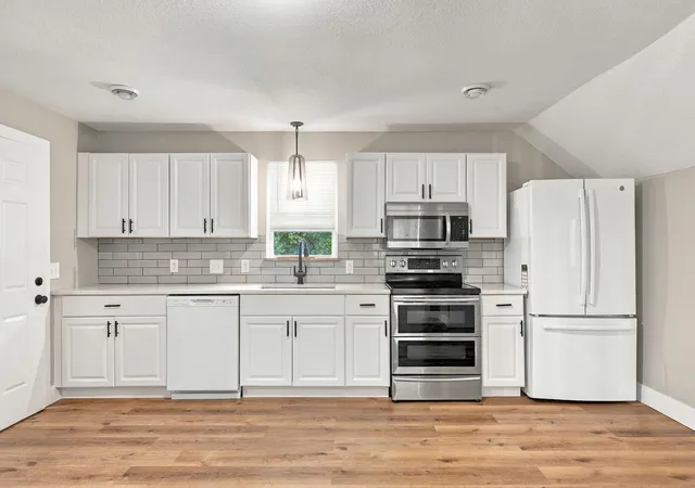 Photo 3 of House for sale at 3813 Brunswick Ave S, Minneapolis, MN 55416 | MLS# 7145043 | Listing updated on 2026-09-25