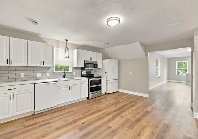 Photo 4 of House for sale at 3813 Brunswick Ave S, Minneapolis, MN 55416 | MLS# 7145043 | Listing updated on 2026-09-25