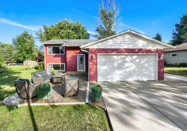 Photo 1 of Single family home for sale at 6078 Kalland Dr Ne, Albertville, MN 55301 | MLS# 7145046 | Listing updated on 2026-09-17