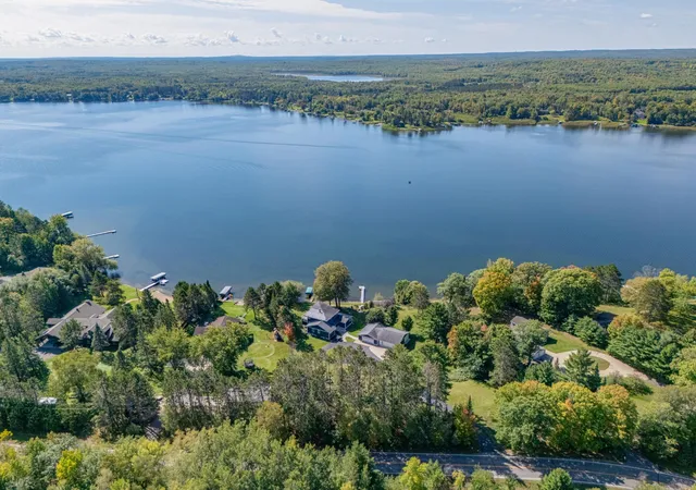 Photo 2 of Single family home for sale at 31831 Sunny Beach Rd, Grand Rapids, MN 55744 | MLS# 7145072 | Listing updated on 2026-10-07