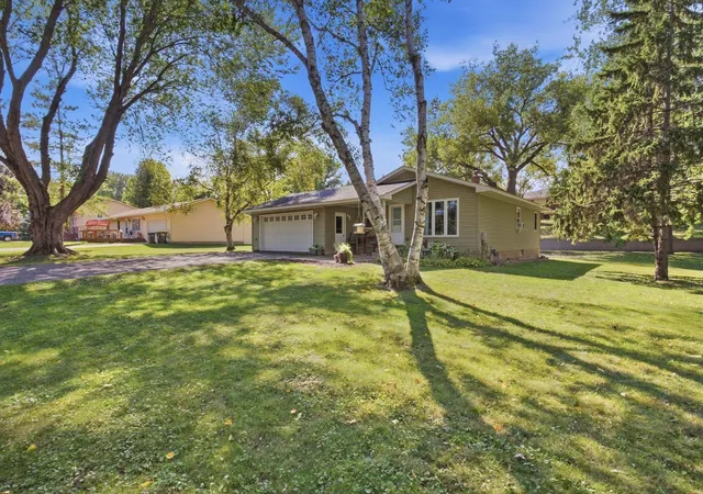 Photo 2 of Sale Pending at 210 Lakeview Dr, Spicer, MN 56288 | MLS# 7145073 | Listing updated on 2026-09-24
