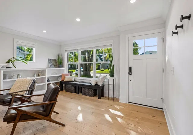 Photo 3 of Single family home for sale at 5913 Wooddale Ave, Minneapolis, MN 55424 | MLS# 7145097 | Listing updated on 2026-10-05