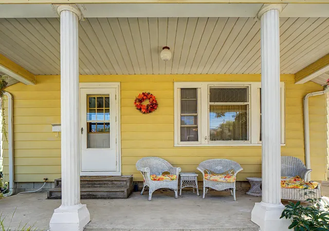 Photo 3 of Single family home for sale at 124 11th Avenue SE, Rochester, MN 55904 | MLS# 7145104 | Listing updated on 2026-09-18