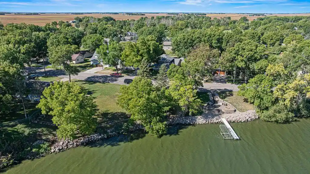 Photo 3 of Single family home for sale at 165 W 5th Street N, Cottonwood, MN 56229 | MLS# 7145114 | Listing updated on 2026-10-19