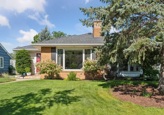 Photo 2 of Sale Pending at 5616 Upton Ave S, Minneapolis, MN 55410 | MLS# 7145115 | Listing updated on 2026-10-05