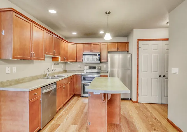 Photo 3 of Townhouse for sale at 1107 37th Avenue S, Moorhead, MN 56560 | MLS# 7145121 | Listing updated on 2026-09-23