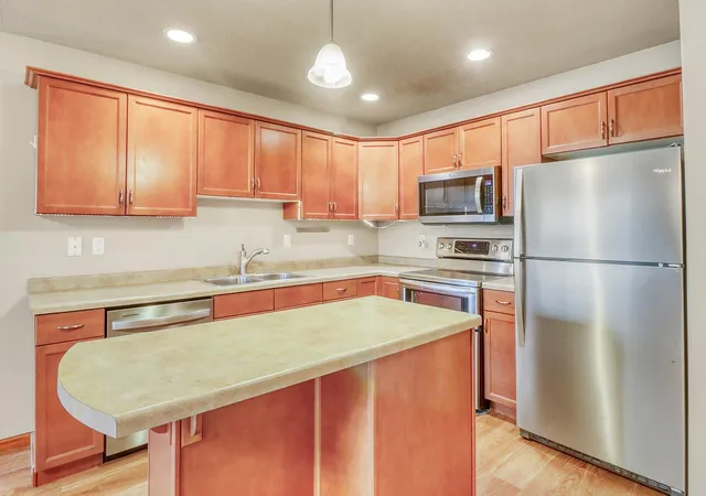 Photo 4 of Townhouse for sale at 1107 37th Avenue S, Moorhead, MN 56560 | MLS# 7145121 | Listing updated on 2026-09-23