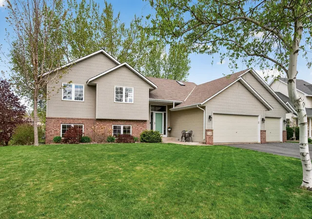 Photo 1 of Single family home for sale at 7148 Maryland Cir, Savage, MN 55378 | MLS# 7145126 | Listing updated on 2026-09-16
