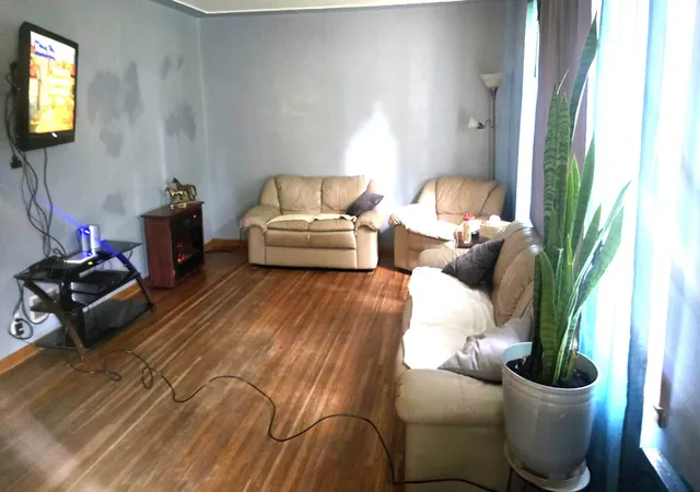 Photo 3 of Single family home for sale at 233 N 1st Avenue E, Truman, MN 56088 | MLS# 7145131 | Listing updated on 2026-09-23