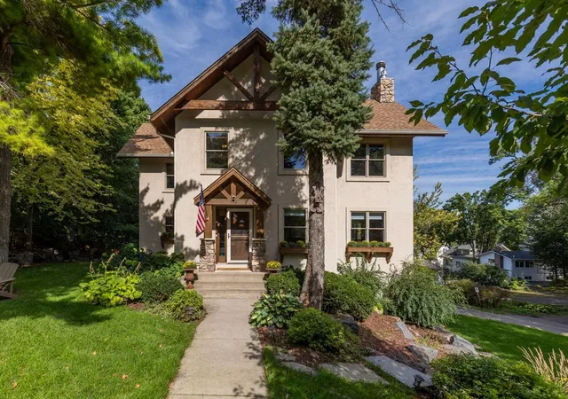 Photo 1 of Single family home for sale at 126 Courtland St, Excelsior, MN 55331 | MLS# 7145144 | Listing updated on 2026-09-23