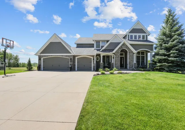 Photo 2 of Mansion for sale at 7525 Territory Pass, Lakeville, MN 55044 | MLS# 7145160 | Listing updated on 2026-09-16