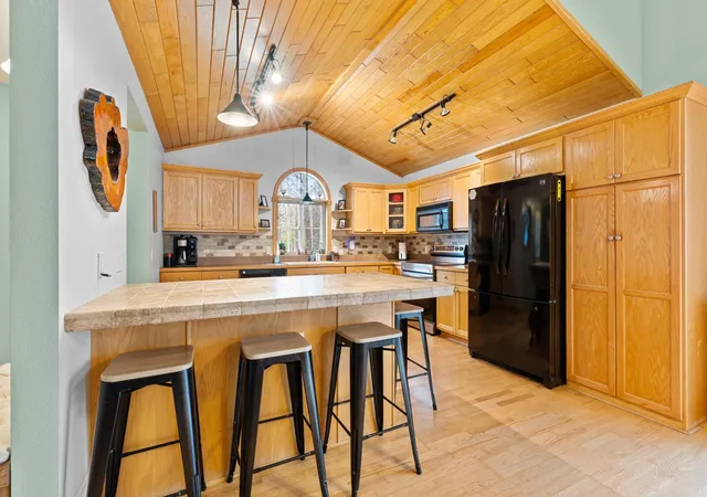 Photo 3 of Single family home for sale at 10308 S Oaks Rd, Brainerd, MN 56401 | MLS# 7145161 | Listing updated on 2026-09-21