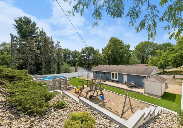 Photo 1 of Single family home for sale at 8351 Innsdale Ave S, Cottage Grove, MN 55016 | MLS# 7145164 | Listing updated on 2026-09-22
