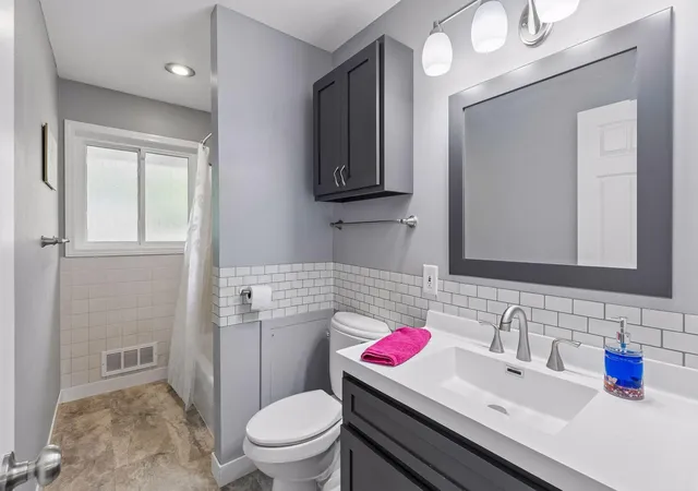Photo 4 of Sale Pending at 8351 Innsdale Ave S, Cottage Grove, MN 55016 | MLS# 7145164 | Listing updated on 2026-10-05