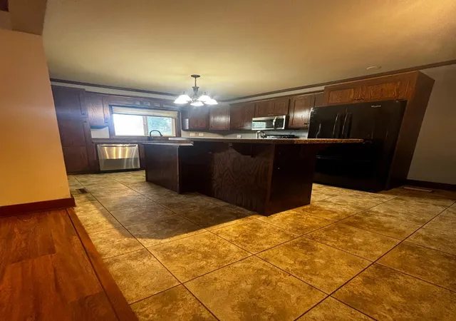 Photo 3 of Single family home for sale at 708 S Hiawatha Ave, Pipestone, MN 56164 | MLS# 7145165 | Listing updated on 2026-09-17