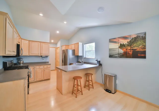Photo 3 of Sale Pending at 12783 Lakewood Ln, Baxter, MN 56425 | MLS# 7145176 | Listing updated on 2026-10-05