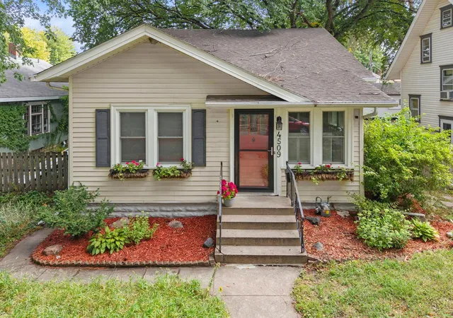 Photo 3 of Single family home for sale at 4509 1st Avenue S, Minneapolis, MN 55419 | MLS# 7145186 | Listing updated on 2026-09-29