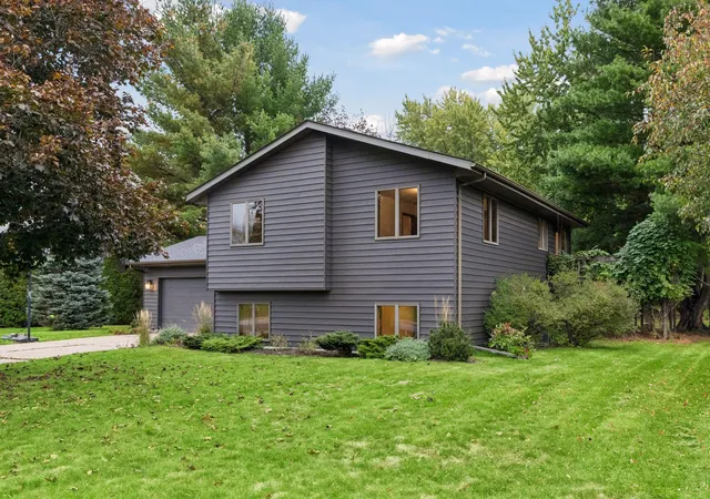 Single family home for sale at 1112 Grandview Dr, Hudson, WI 54016 | MLS# 7145212