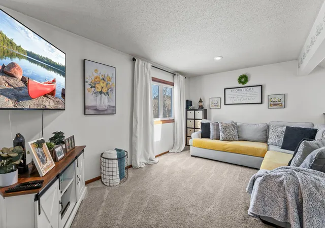 Photo 3 of Single family home for sale at 952 154th Lane NW, Andover, MN 55304 | MLS# 7145213 | Listing updated on 2026-09-19