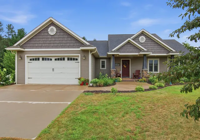 Photo 1 of Single family home for sale at N1833 980th Street, Eau Claire, WI 54701 | MLS# 7145215 | Listing updated on 2026-10-05