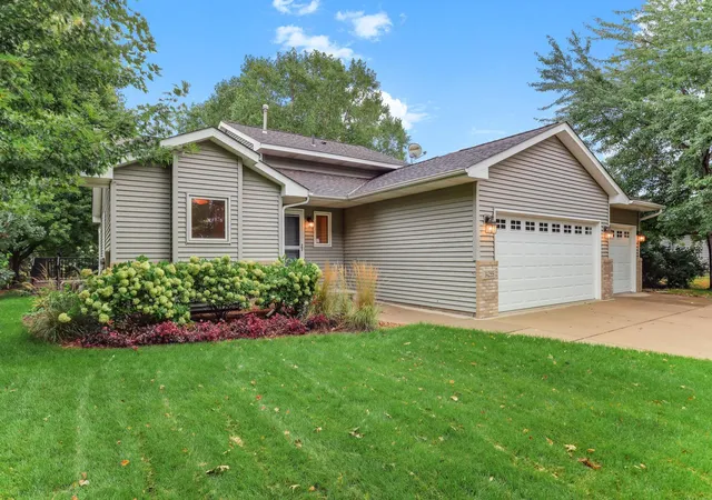 Photo 2 of Sale Pending at 14255 Vale St Nw, Andover, MN 55304 | MLS# 7145218 | Listing updated on 2026-09-24