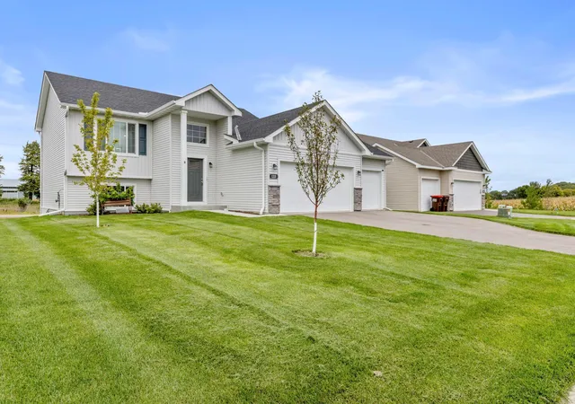 Photo 1 of Single family home for sale at 133 Terning Way, Howard Lake, MN 55349 | MLS# 7145219 | Listing updated on 2026-09-24