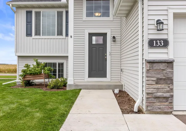 Photo 2 of Single family home for sale at 133 Terning Way, Howard Lake, MN 55349 | MLS# 7145219 | Listing updated on 2026-09-24
