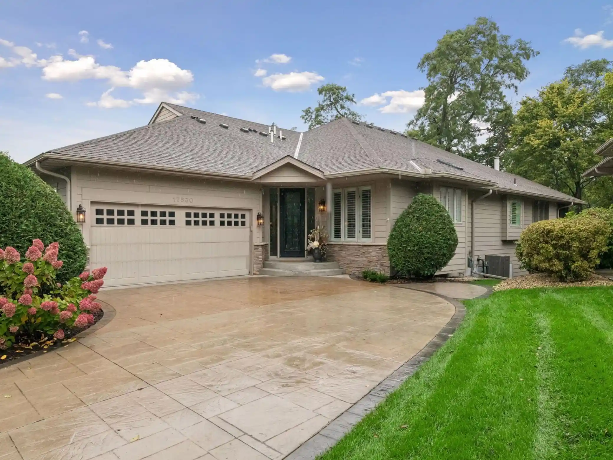 Photo 1 of Single family home for sale at 17530 Sanctuary Dr, Wayzata, MN 55391 | MLS# 7145223 | Listing updated on 2026-10-05