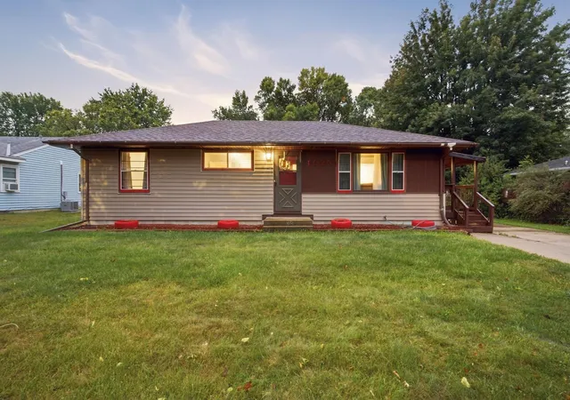 Photo 1 of Single family home for sale at 1020 Becker Ave Se, Willmar, MN 56201 | MLS# 7145229 | Listing updated on 2026-09-23