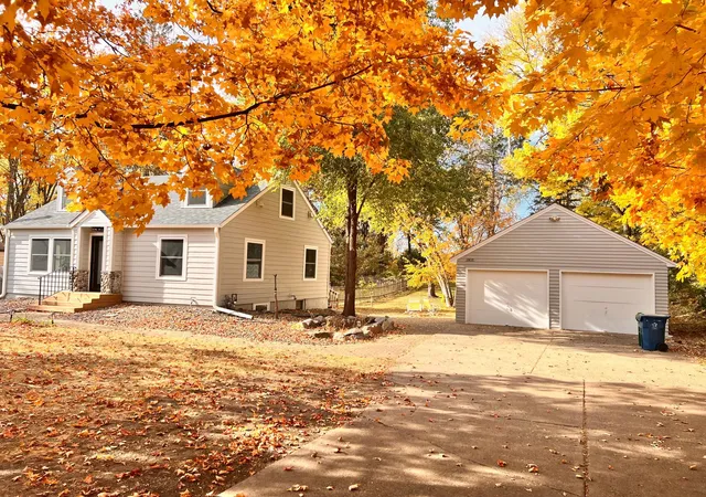 Photo 1 of Single family home for sale at 1805 Oakview Ln N, Minneapolis, MN 55441 | MLS# 7145244 | Listing updated on 2026-10-21