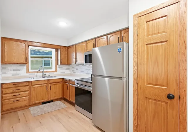 Photo 3 of Single family home for sale at 103 Fremont St, Marshall, MN 56258 | MLS# 7145252 | Listing updated on 2026-09-17
