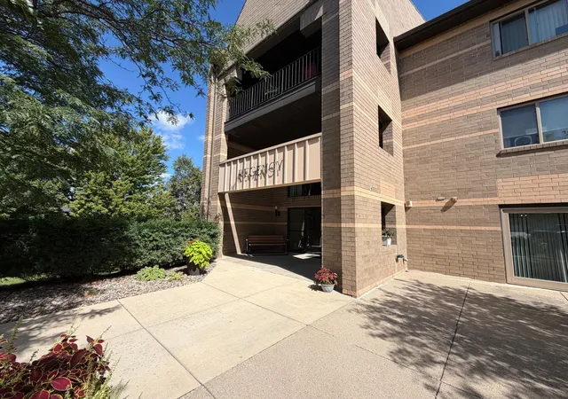 Photo 1 of Condo for sale at 1801 Becker Ave Se #306, Willmar, MN 56201 | MLS# 7145272 | Listing updated on 2026-09-17