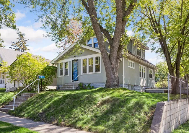 Photo 1 of Single family home for sale at 1960 Ivy Ave E, Saint Paul, MN 55119 | MLS# 7145275 | Listing updated on 2026-10-15