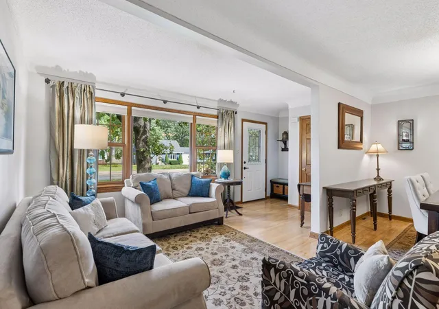 Photo 4 of Single family home for sale at 730 County Rd B2 W, Saint Paul, MN 55113 | MLS# 7145280 | Listing updated on 2026-10-09