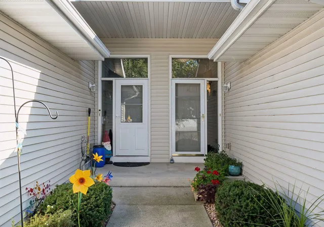 Photo 4 of Single family home for sale at 12702 3rd Avenue N, Zimmerman, MN 55398 | MLS# 7145295 | Listing updated on 2026-09-17