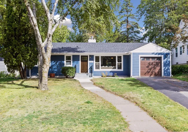 Photo 1 of Single family home for sale at 1947 Yorkshire Ct, Saint Paul, MN 55116 | MLS# 7145321 | Listing updated on 2026-10-07