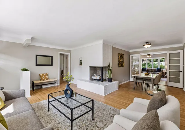 Photo 3 of Single family home for sale at 1947 Yorkshire Ct, Saint Paul, MN 55116 | MLS# 7145321 | Listing updated on 2026-10-07