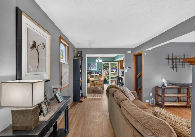 Photo 3 of Single family home for sale at 810 Summit Ave, Saint Paul Park, MN 55071 | MLS# 7145325 | Listing updated on 2026-10-23