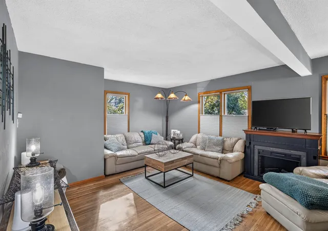 Photo 3 of Single family home for sale at 810 Summit Ave, Saint Paul Park, MN 55071 | MLS# 7145325 | Listing updated on 2026-10-23