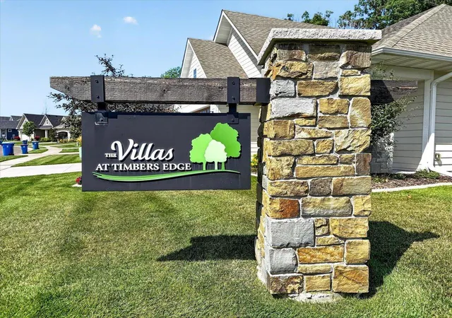 Photo 2 of Sale Pending at 17250 47th Avenue N, Minneapolis, MN 55446 | MLS# 7145328 | Listing updated on 2026-10-18