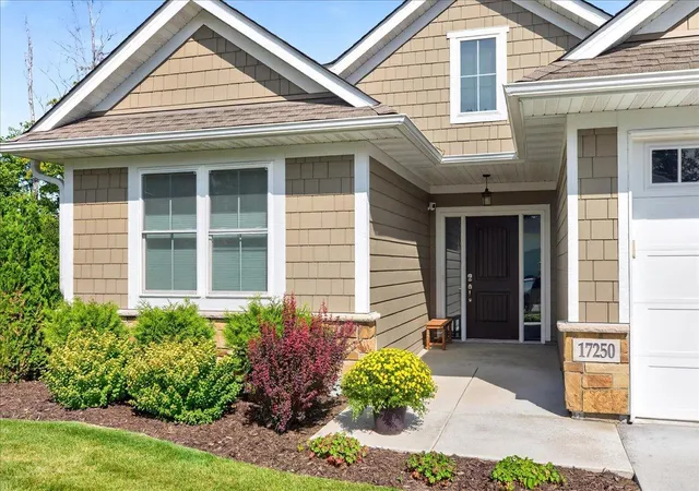 Photo 3 of Sale Pending at 17250 47th Avenue N, Minneapolis, MN 55446 | MLS# 7145328 | Listing updated on 2026-10-18