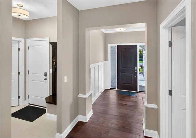Photo 4 of Sale Pending at 17250 47th Avenue N, Minneapolis, MN 55446 | MLS# 7145328 | Listing updated on 2026-10-18