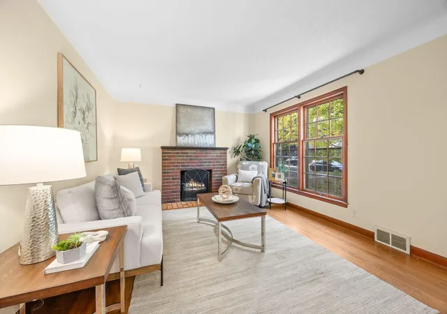 Photo 4 of Single family home for sale at 4445 30th Avenue S, Minneapolis, MN 55406 | MLS# 7145331 | Listing updated on 2026-10-23