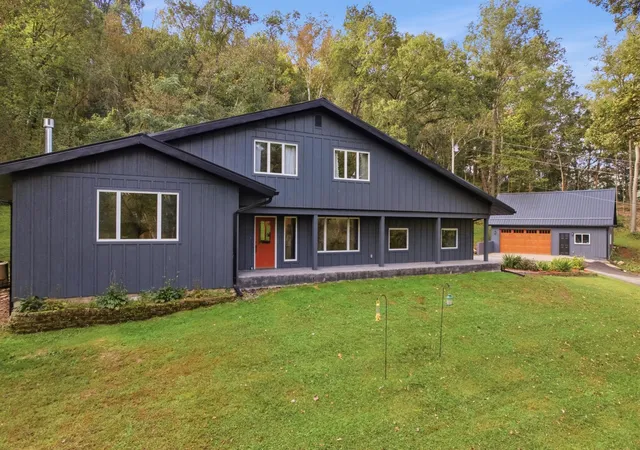 Photo 1 of Single family home for sale at 25098 County Rd 9, Winona, MN 55987 | MLS# 7145333 | Listing updated on 2026-10-07