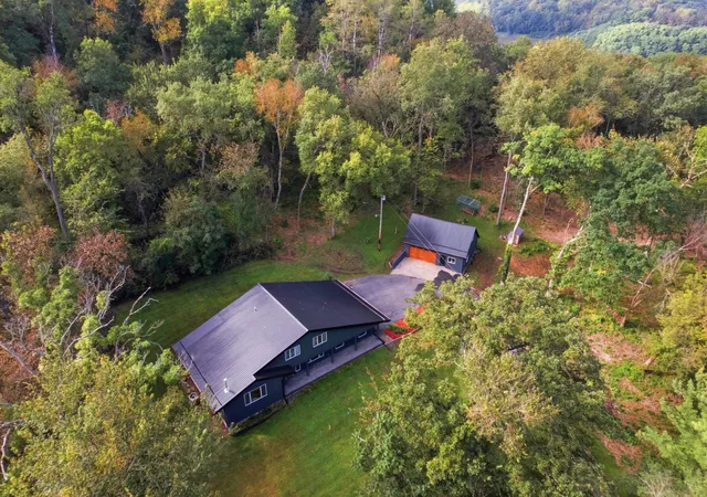 Photo 1 of Single family home for sale at 25098 County Rd 9, Winona, MN 55987 | MLS# 7145333 | Listing updated on 2026-10-07
